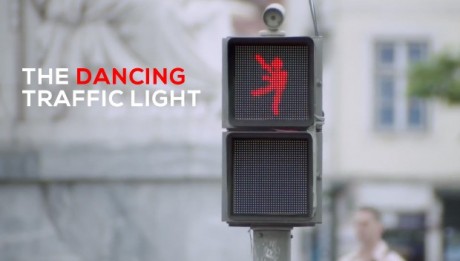 smart, campaña creativa semaforo que baila